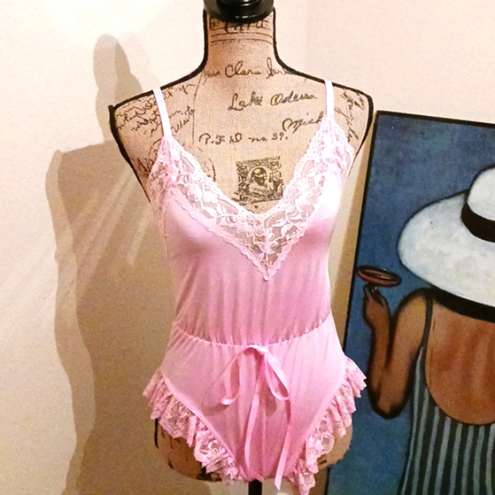 Sugar Thrillz Sweet Cream Lace Romper